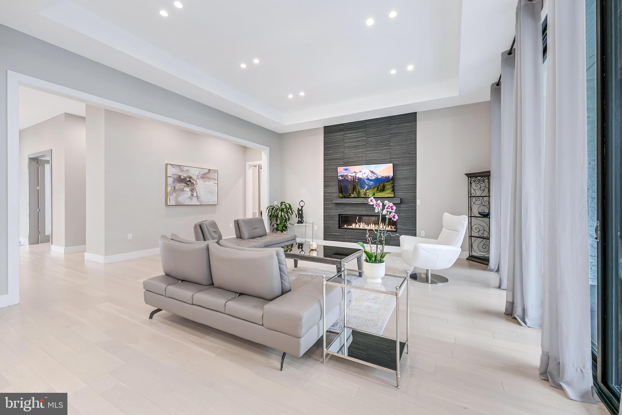 OLIVER ESTATES - Residential