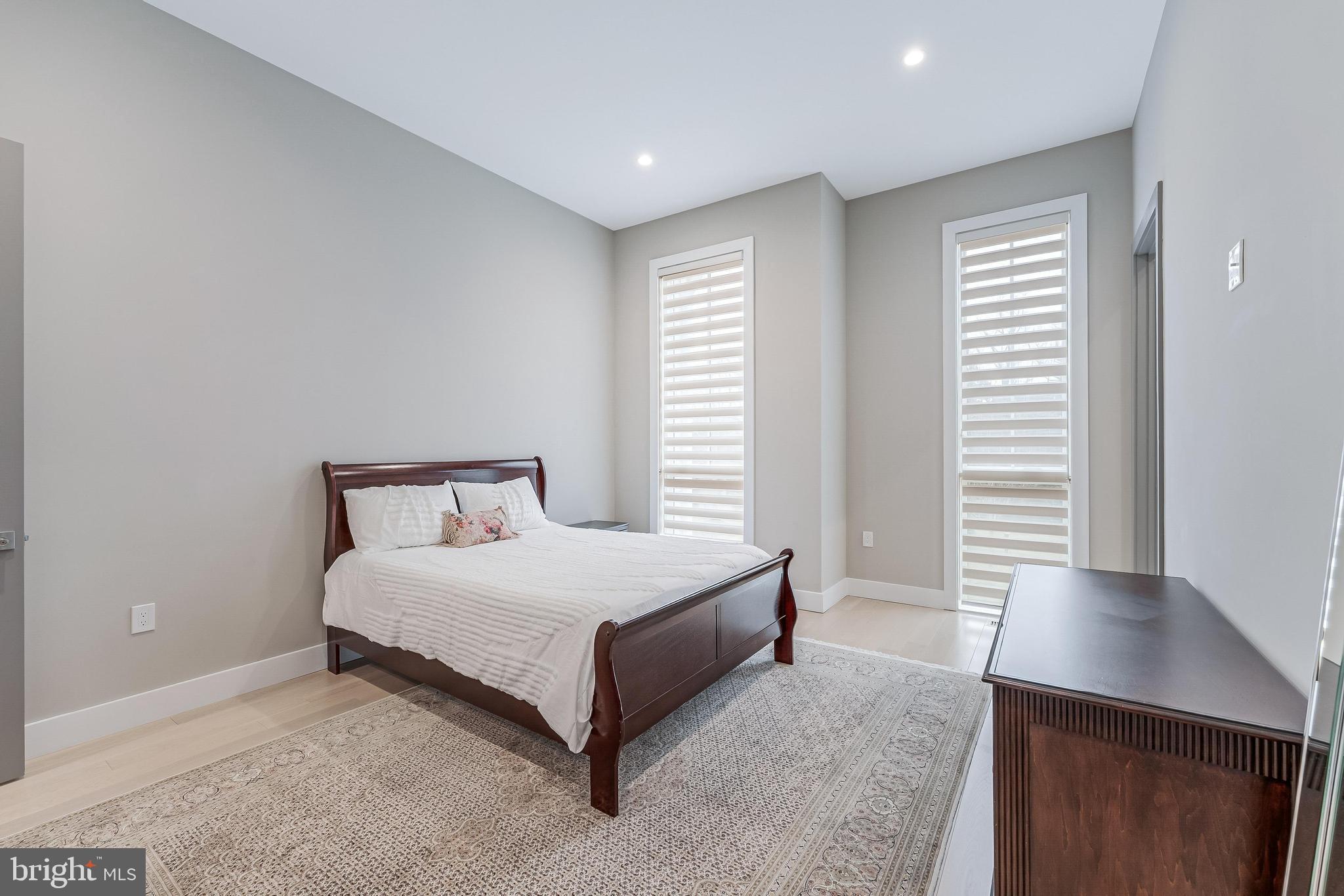 OLIVER ESTATES - Residential