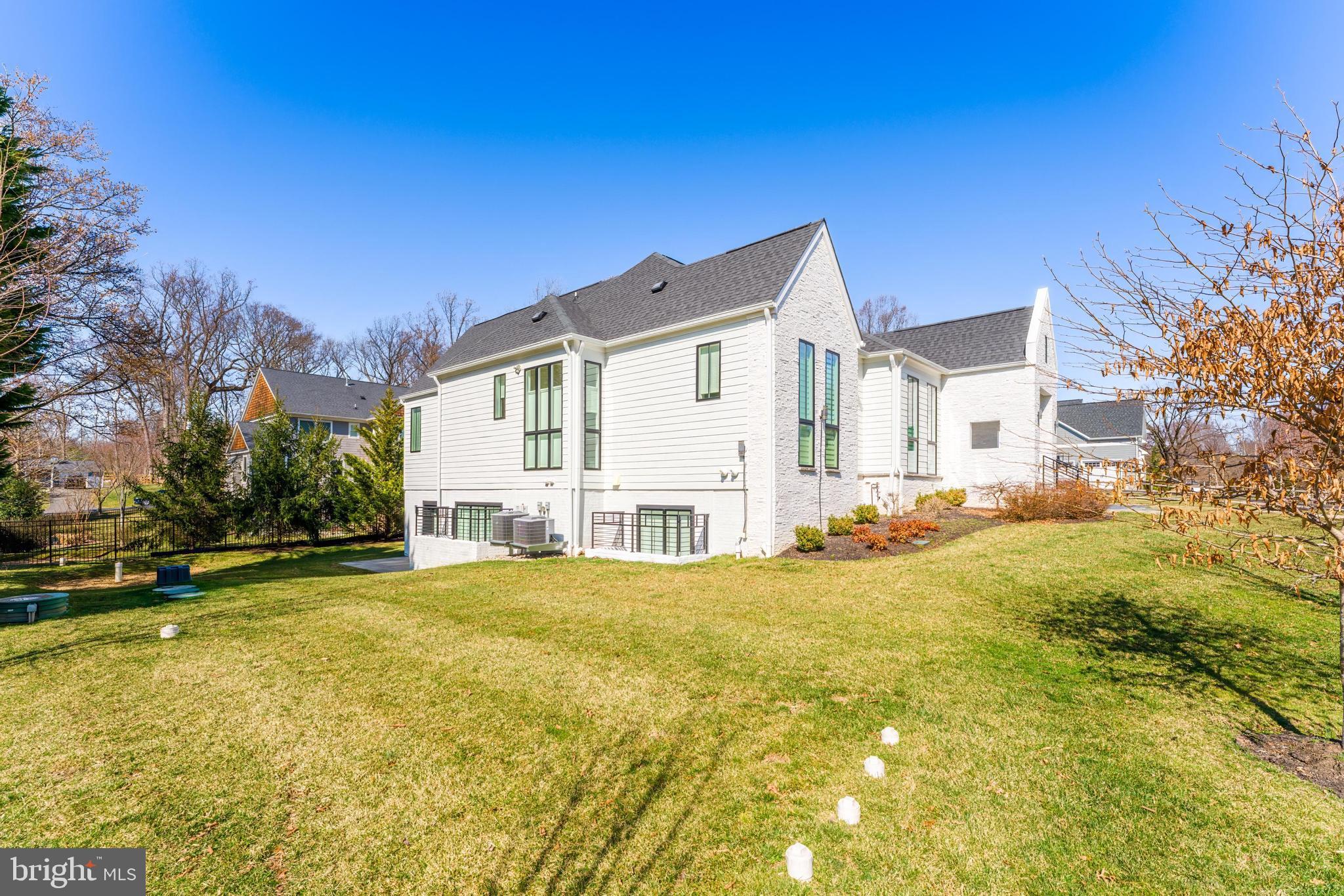 OLIVER ESTATES - Residential