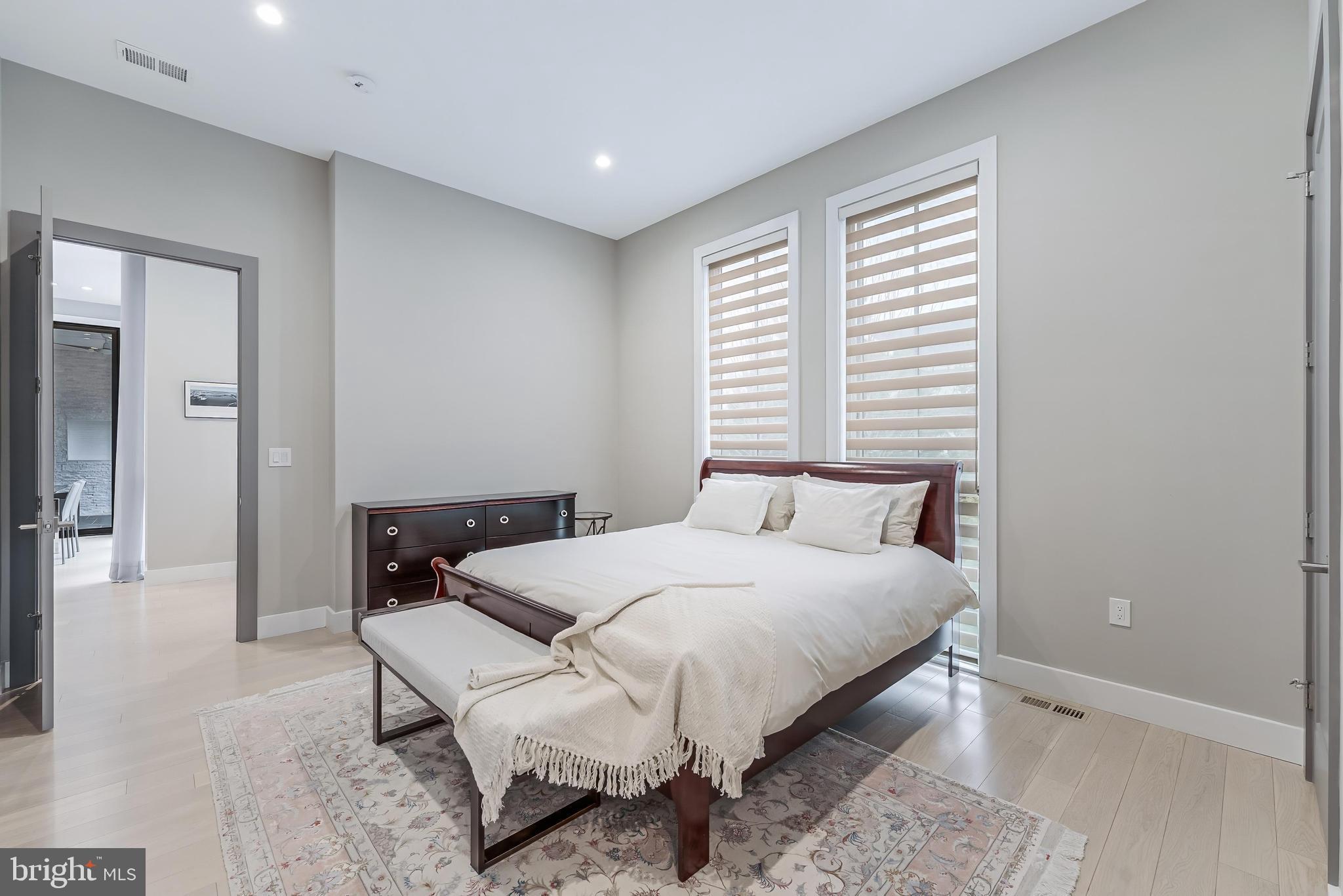 OLIVER ESTATES - Residential