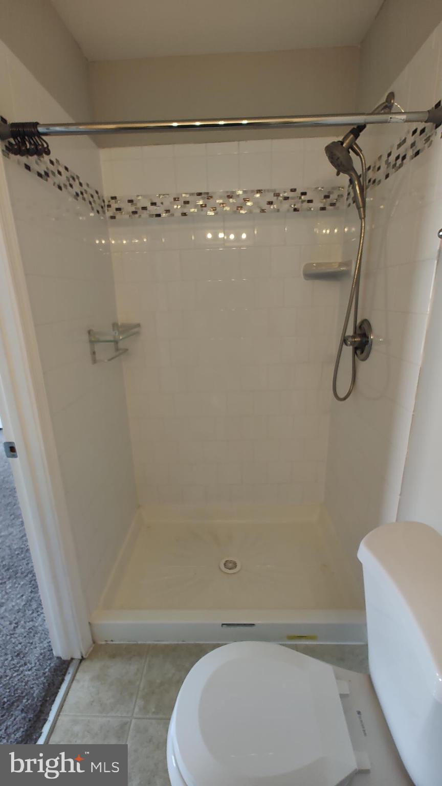 EVERGREEN AT PUTTY HILL - Residential Lease