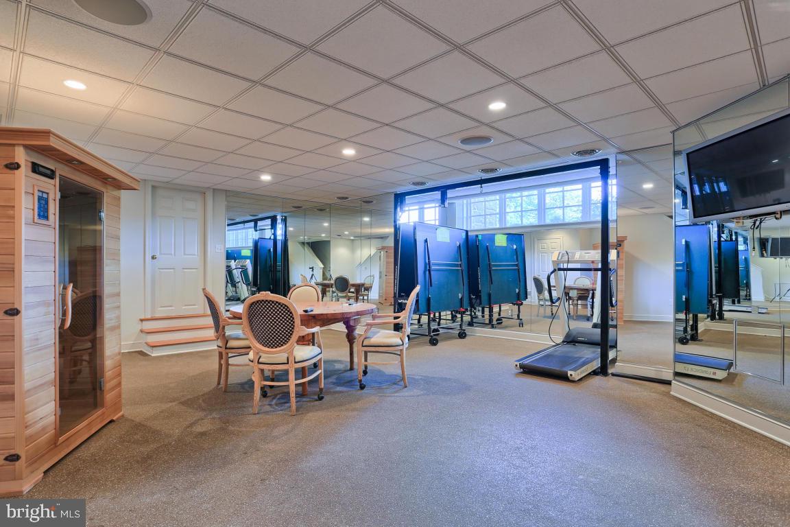 LANCASTER COUNTRY CLUB - Residential