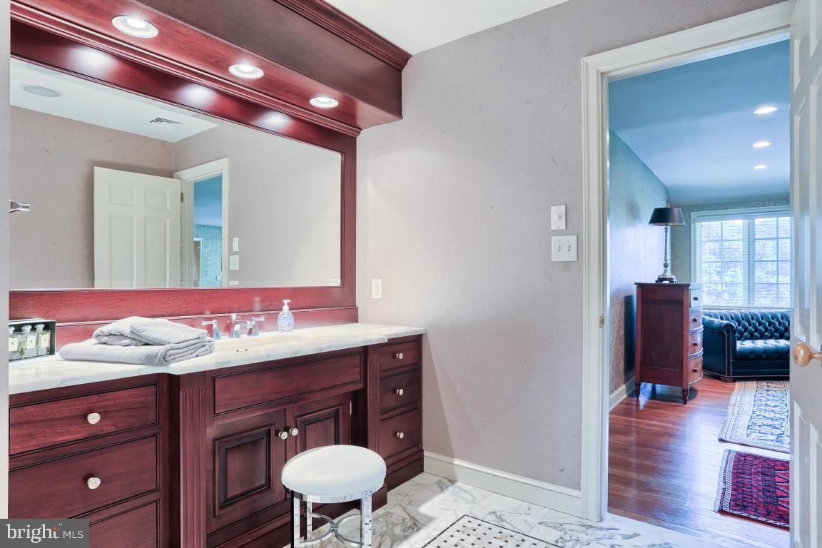 LANCASTER COUNTRY CLUB - Residential