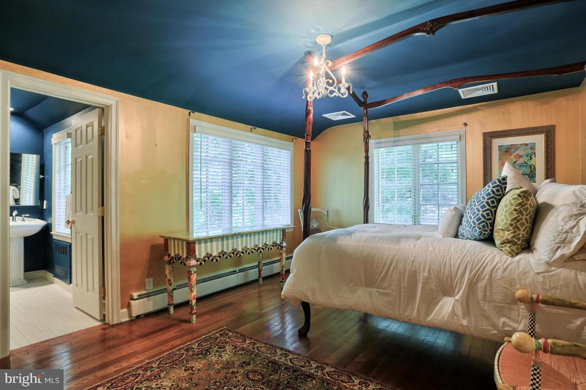 LANCASTER COUNTRY CLUB - Residential