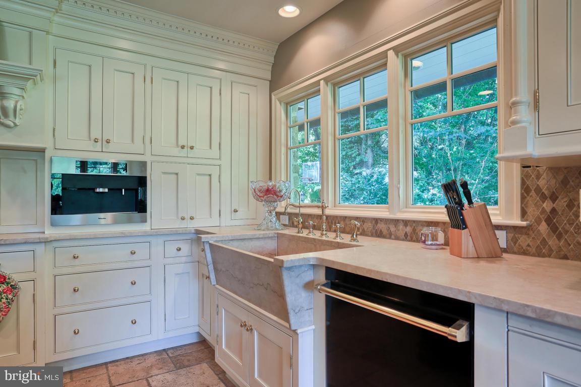 LANCASTER COUNTRY CLUB - Residential