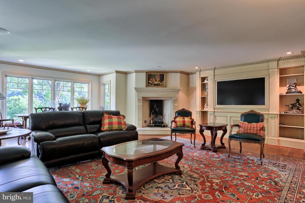 LANCASTER COUNTRY CLUB - Residential