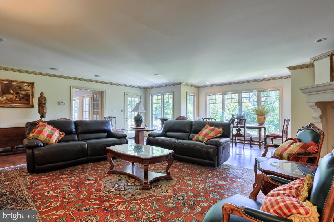 LANCASTER COUNTRY CLUB - Residential