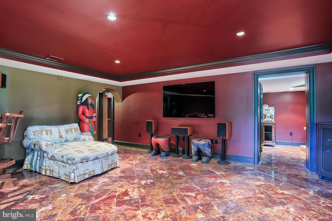 LANCASTER COUNTRY CLUB - Residential