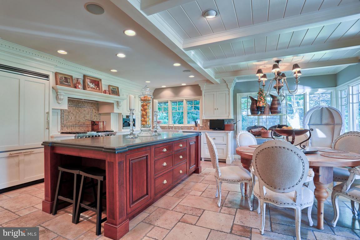 LANCASTER COUNTRY CLUB - Residential