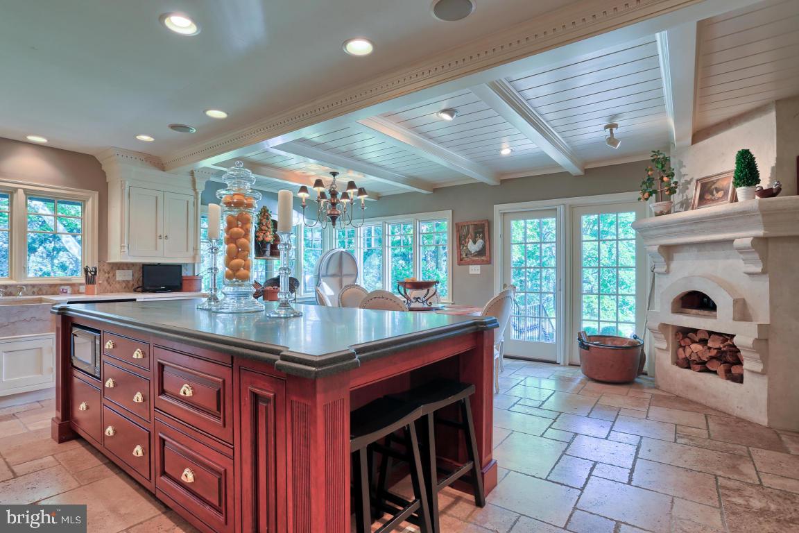 LANCASTER COUNTRY CLUB - Residential