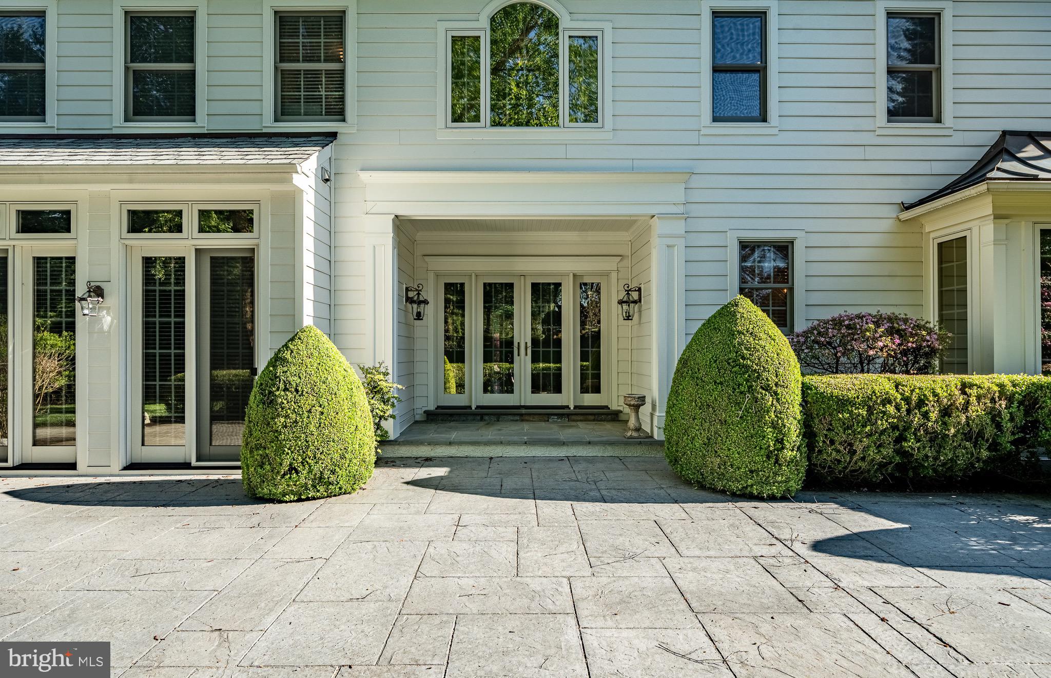 RADNOR HUNT - Residential