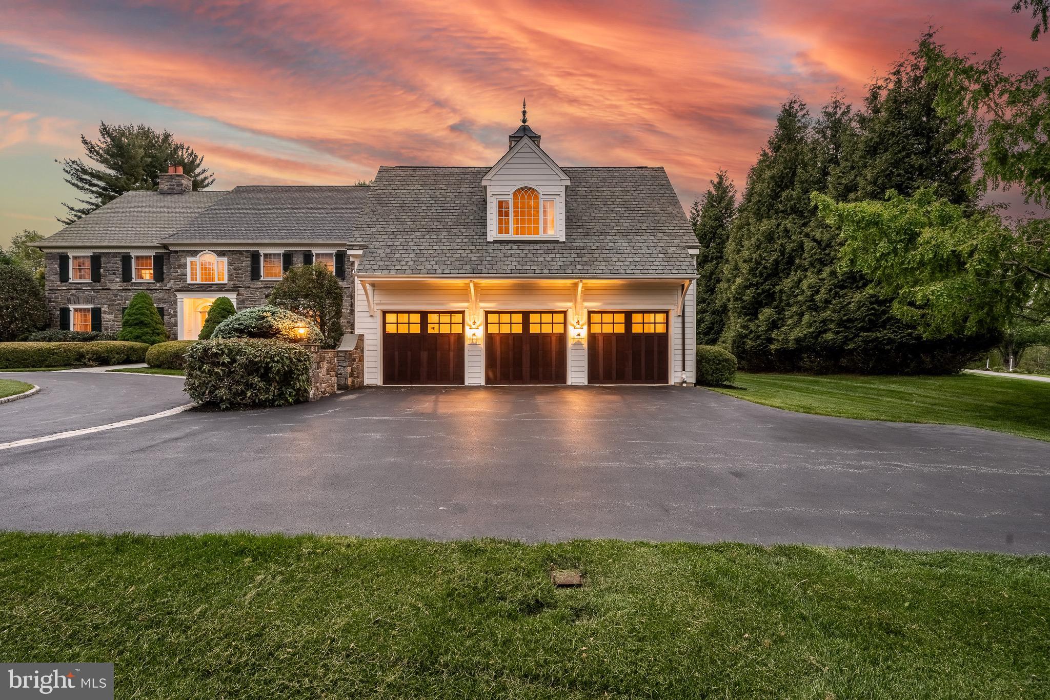 RADNOR HUNT - Residential