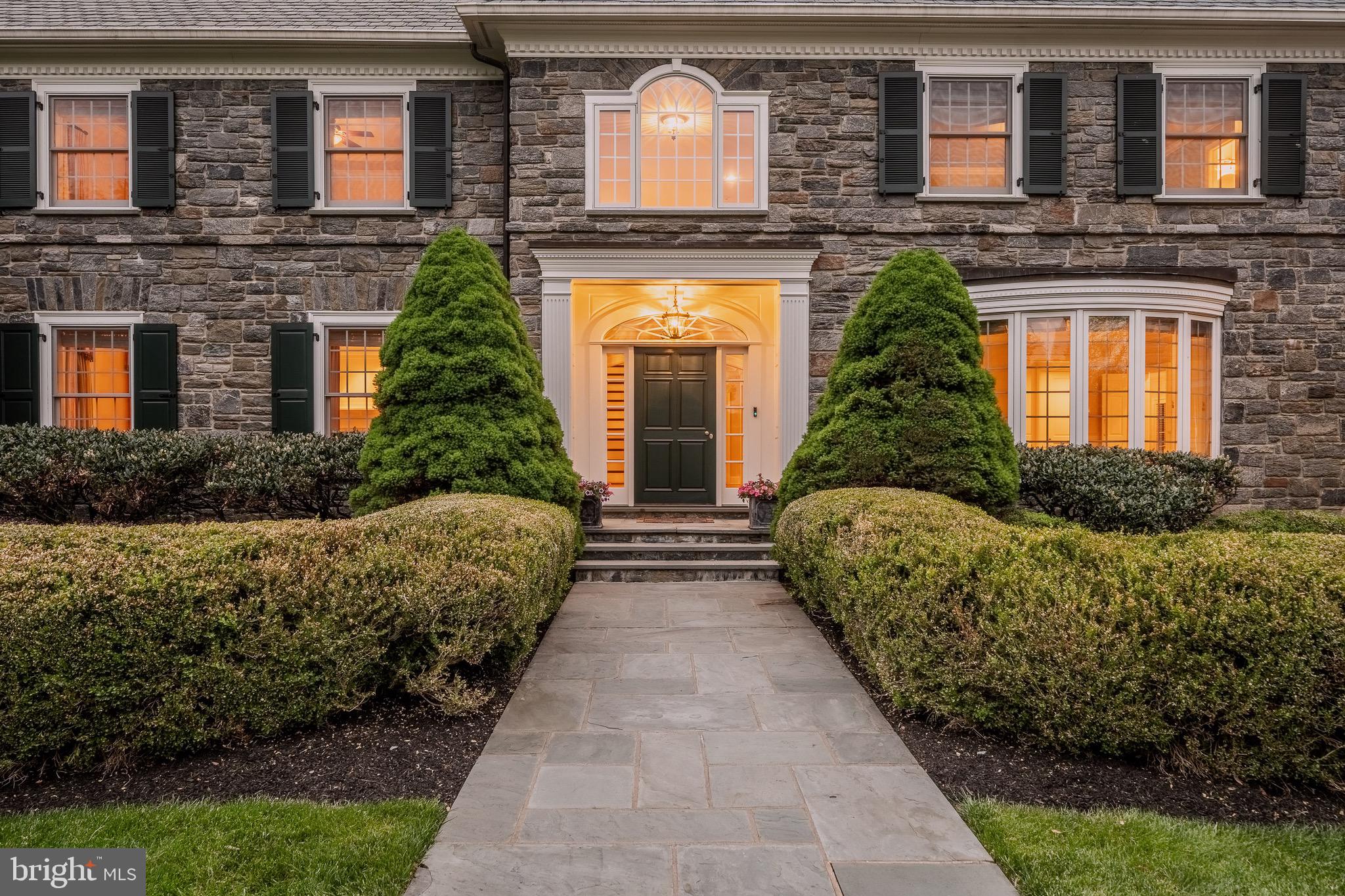 RADNOR HUNT - Residential