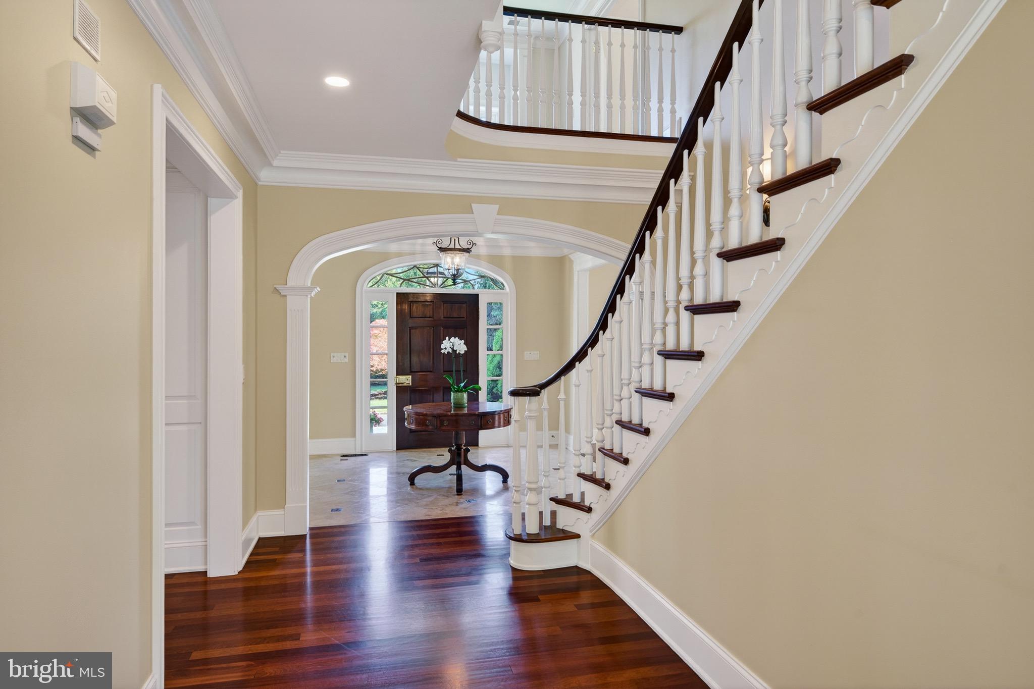 RADNOR HUNT - Residential