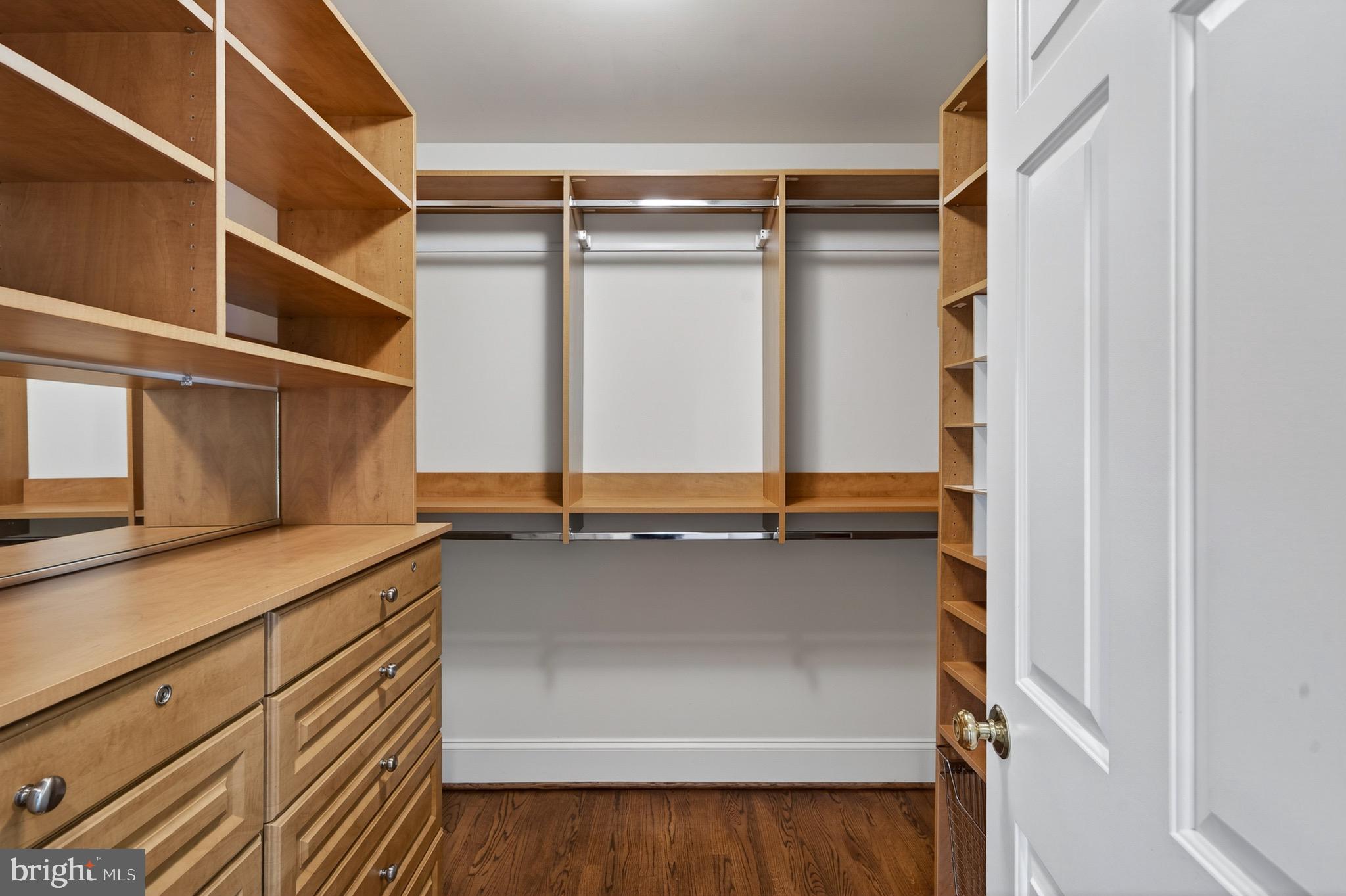 RADNOR HUNT - Residential