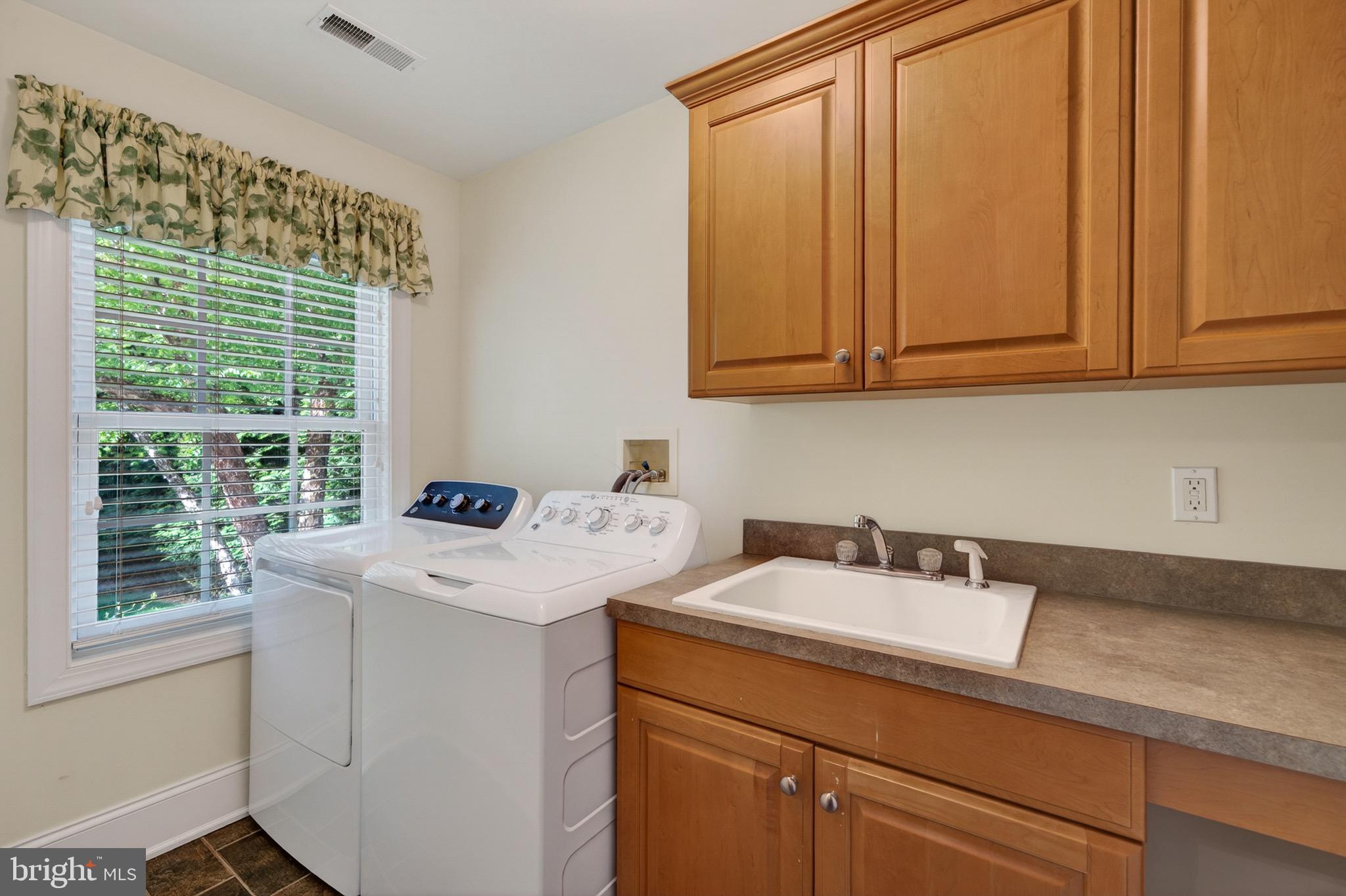 RADNOR HUNT - Residential