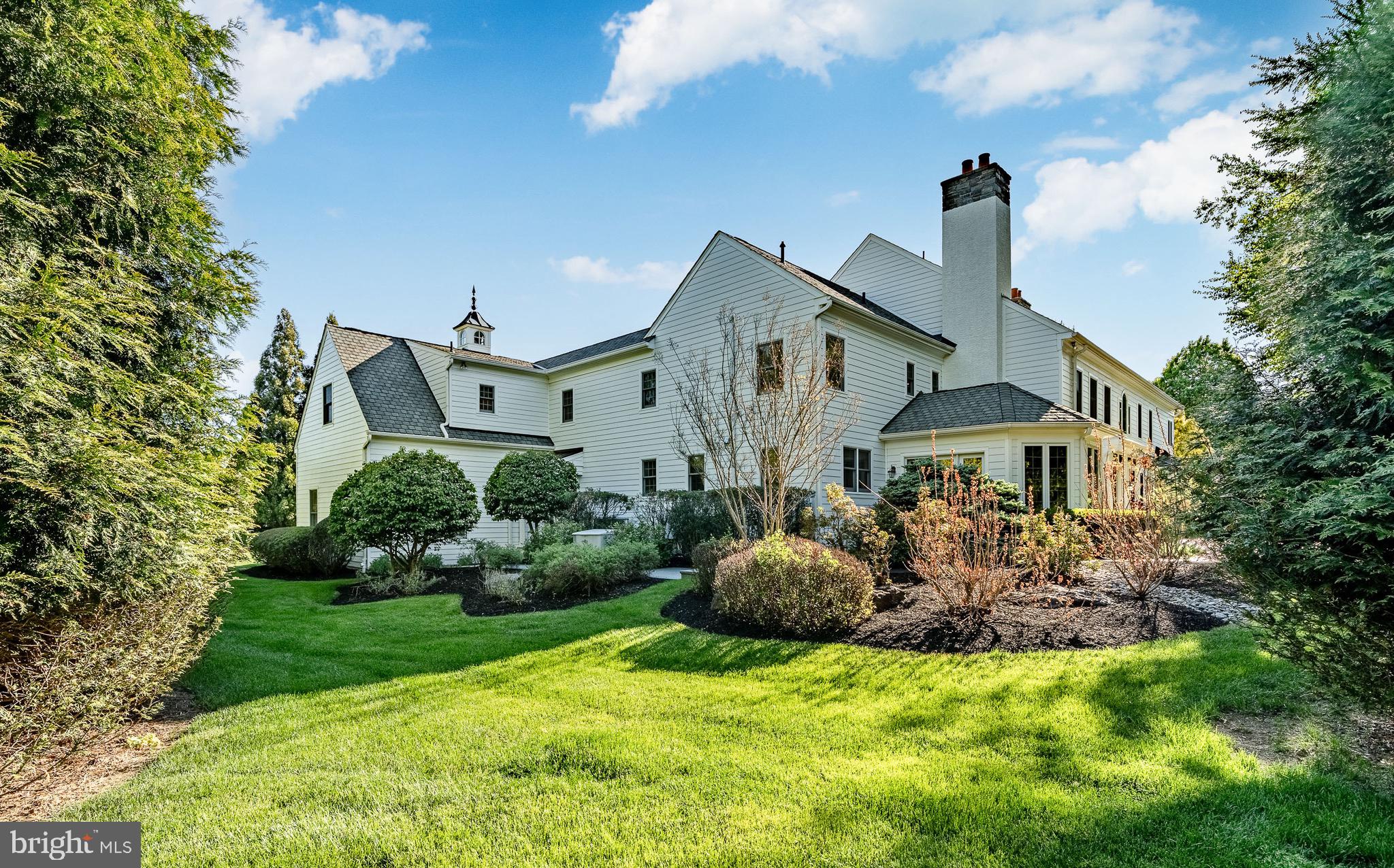 RADNOR HUNT - Residential