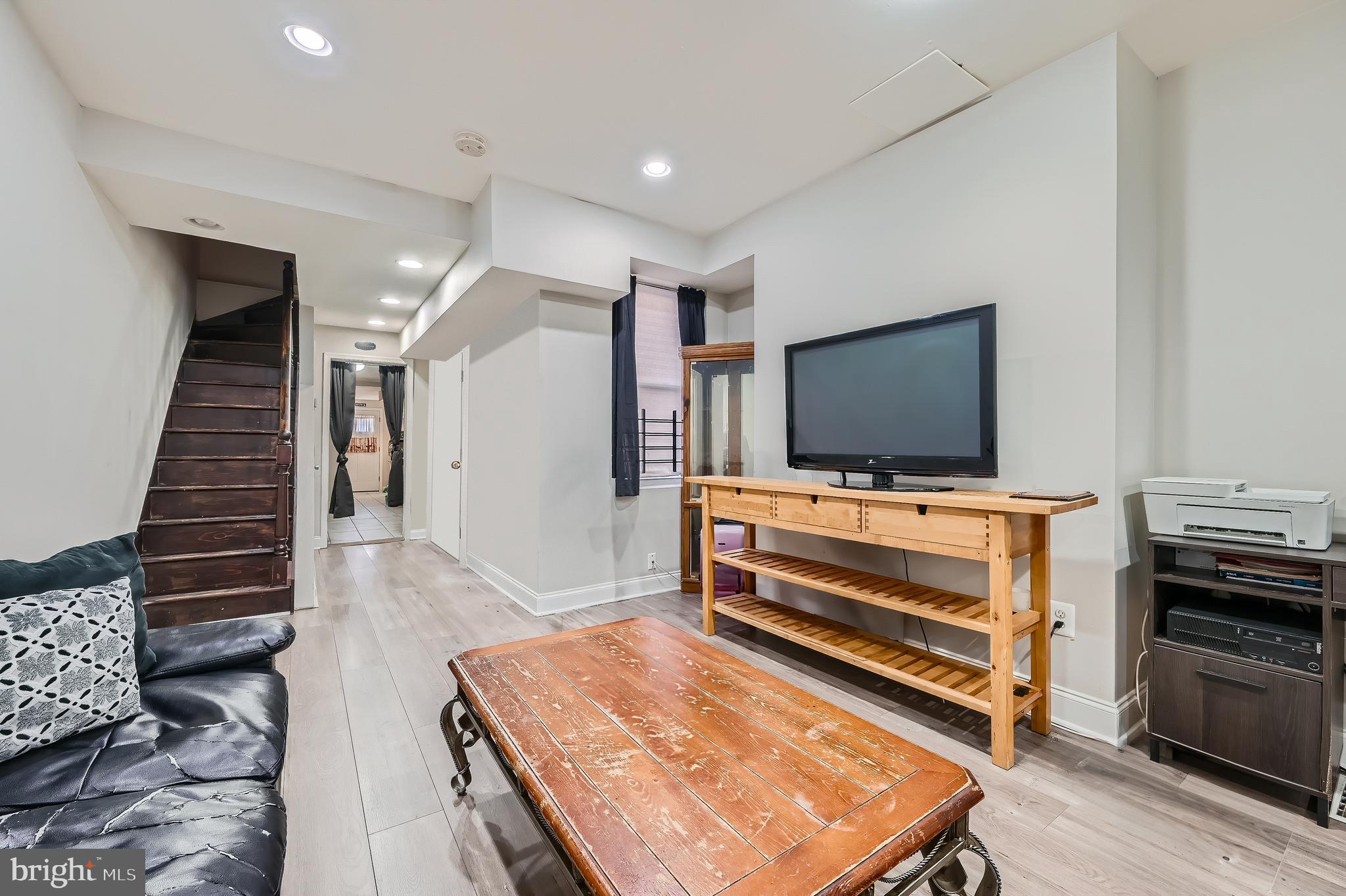 LEXINGTON - Residential