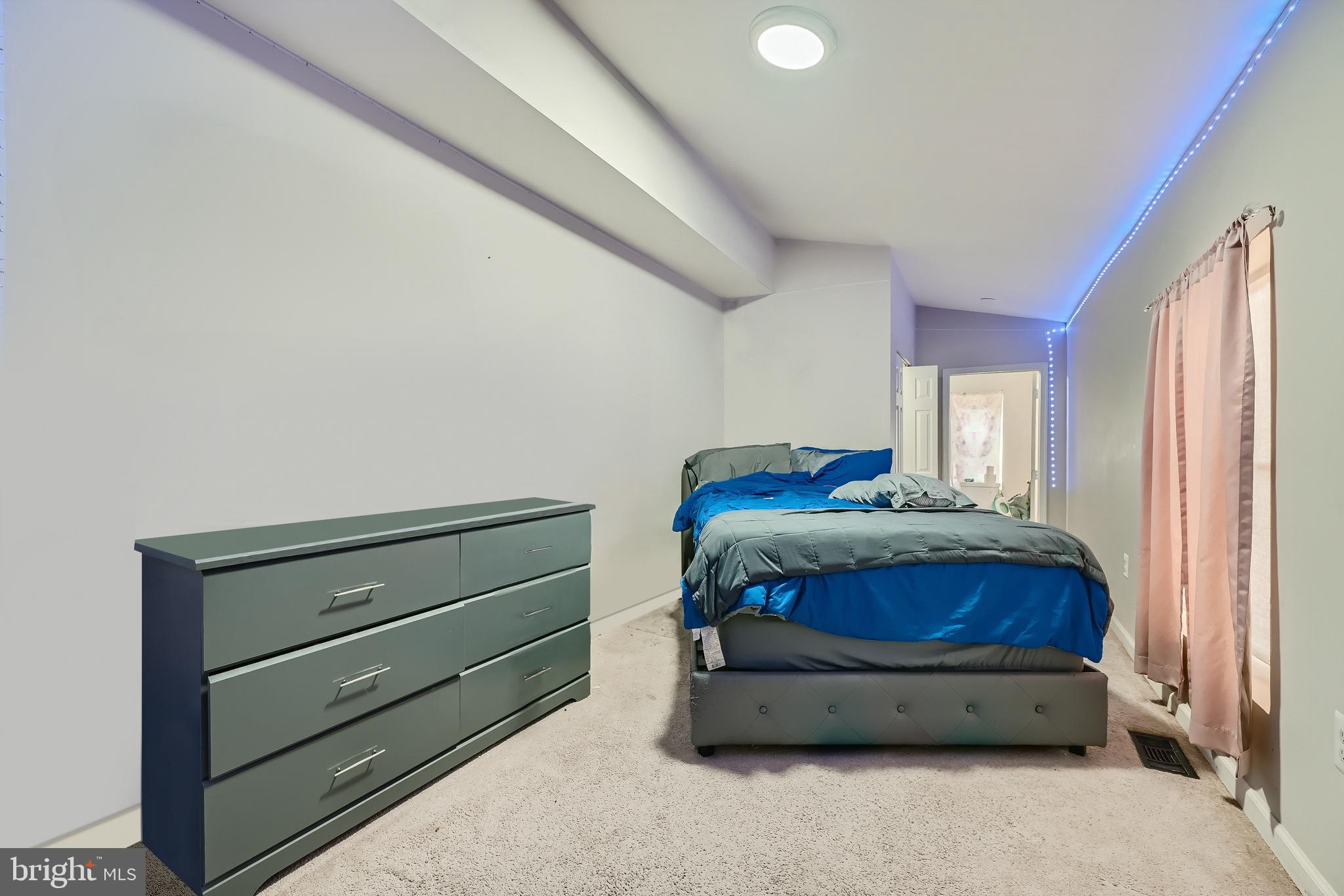 LEXINGTON - Residential