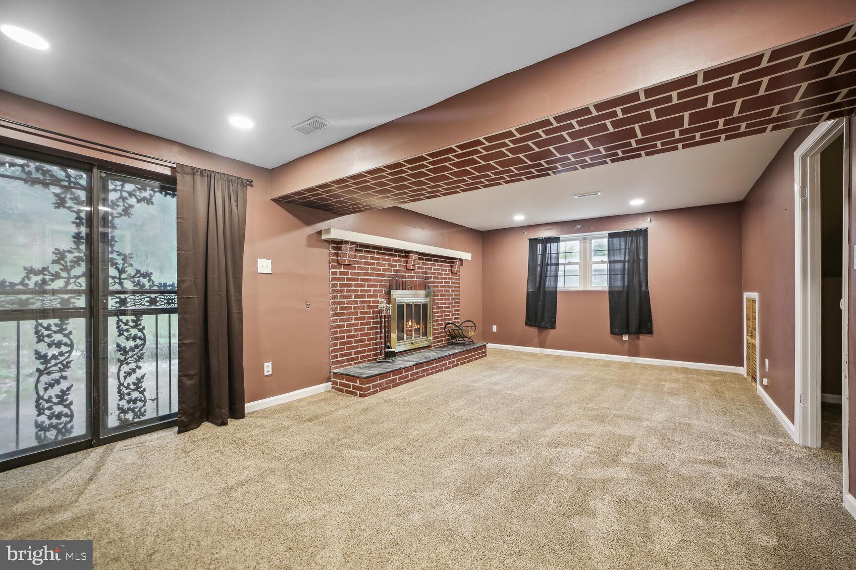 JOSEPHS MANOR - Residential