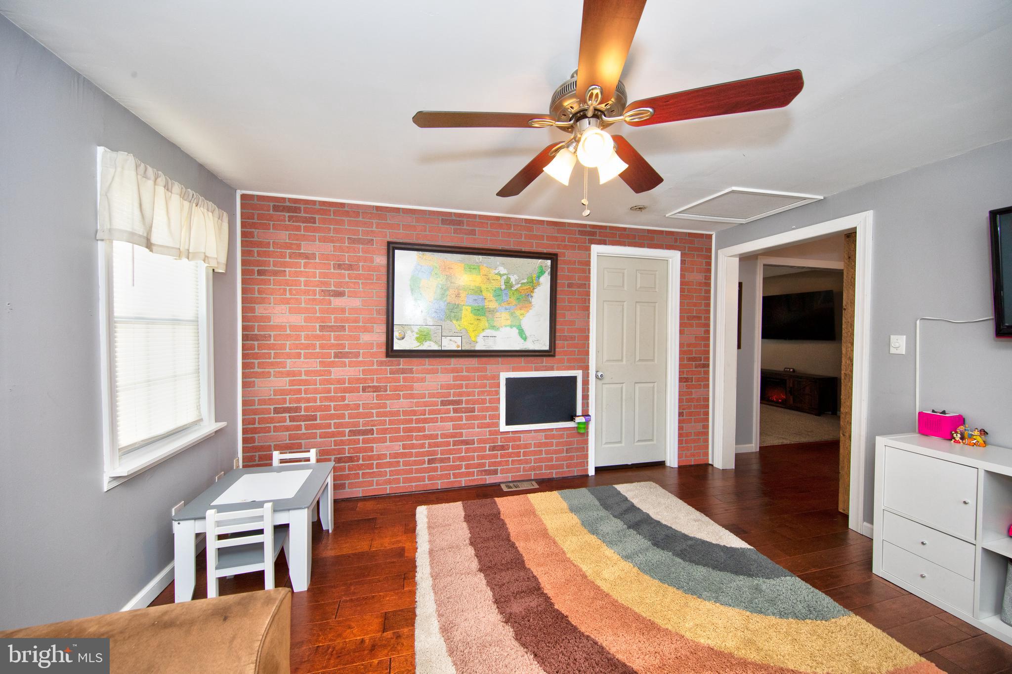 SENECA HARBOR - Residential