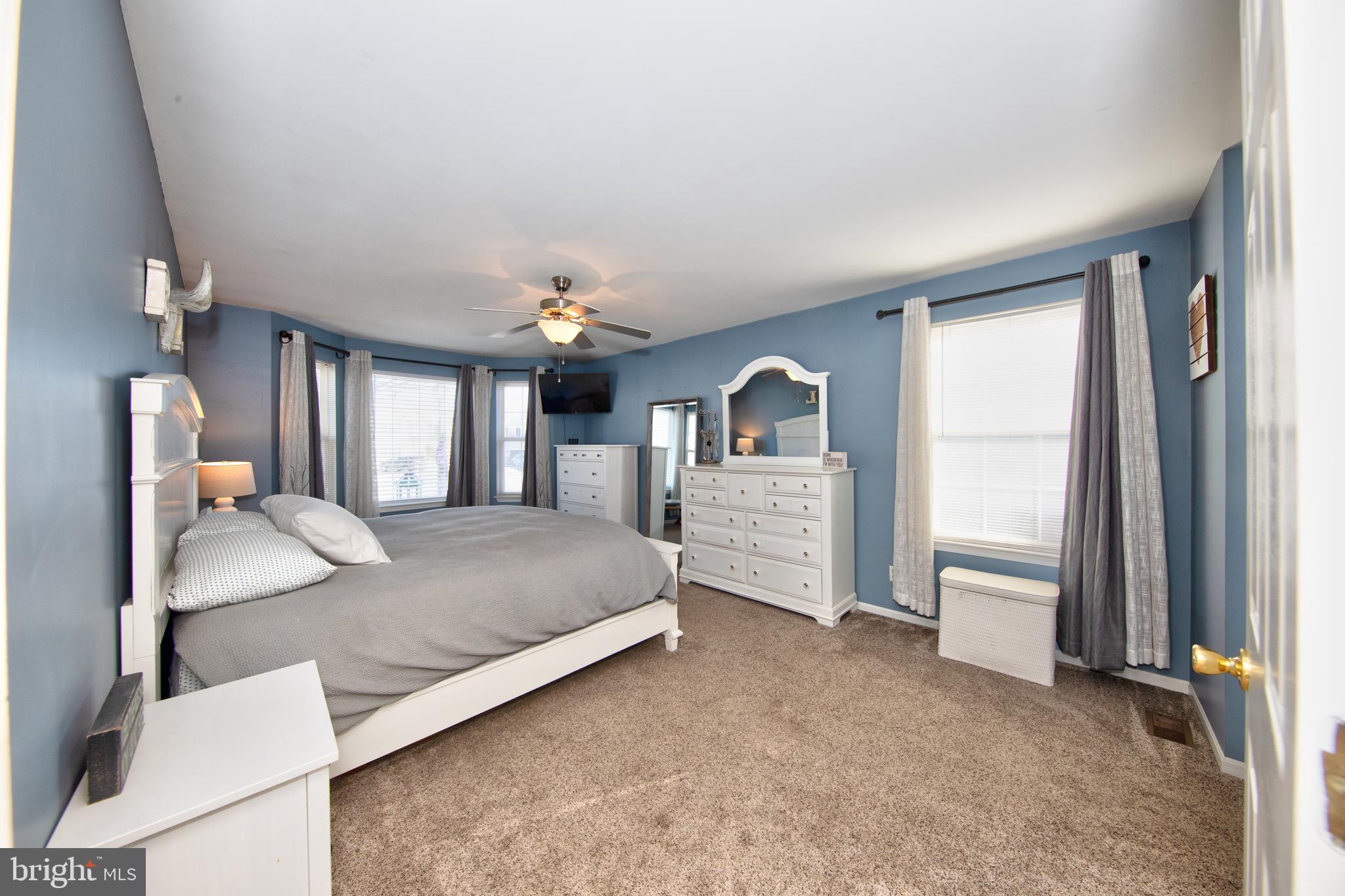 SENECA HARBOR - Residential