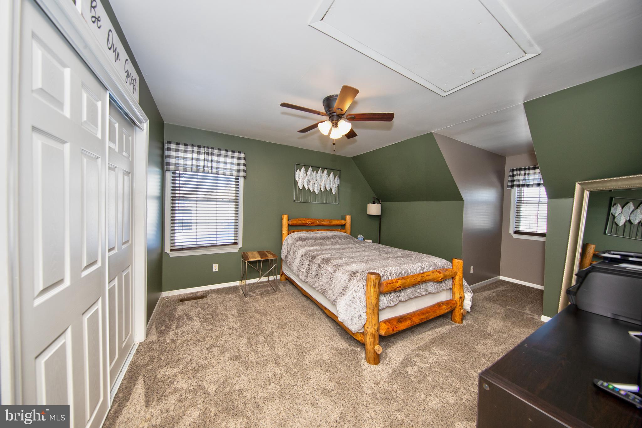 SENECA HARBOR - Residential