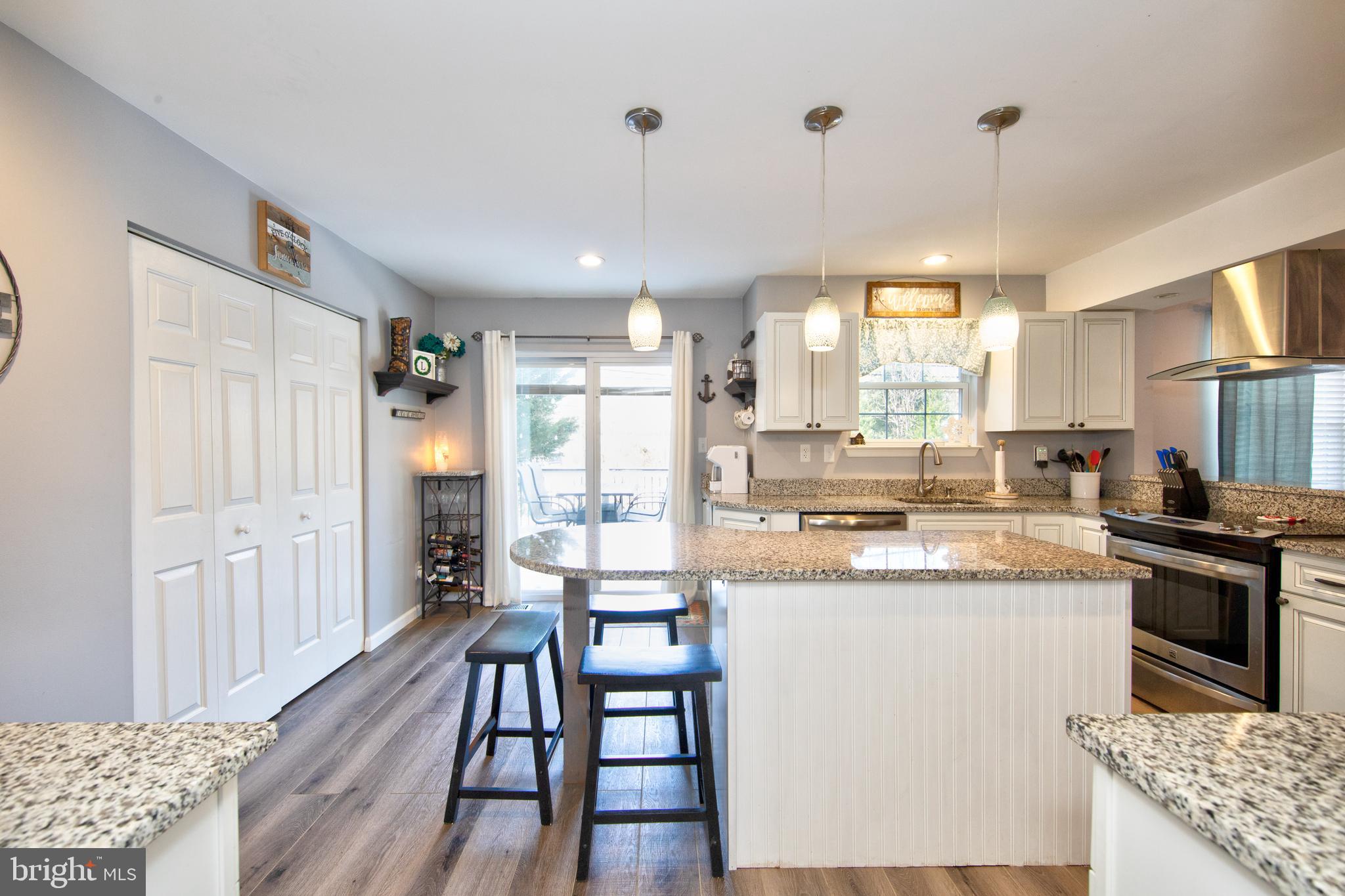 SENECA HARBOR - Residential