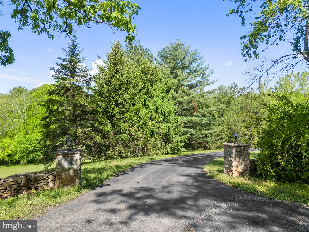 22915 COBB HOUSE ROAD