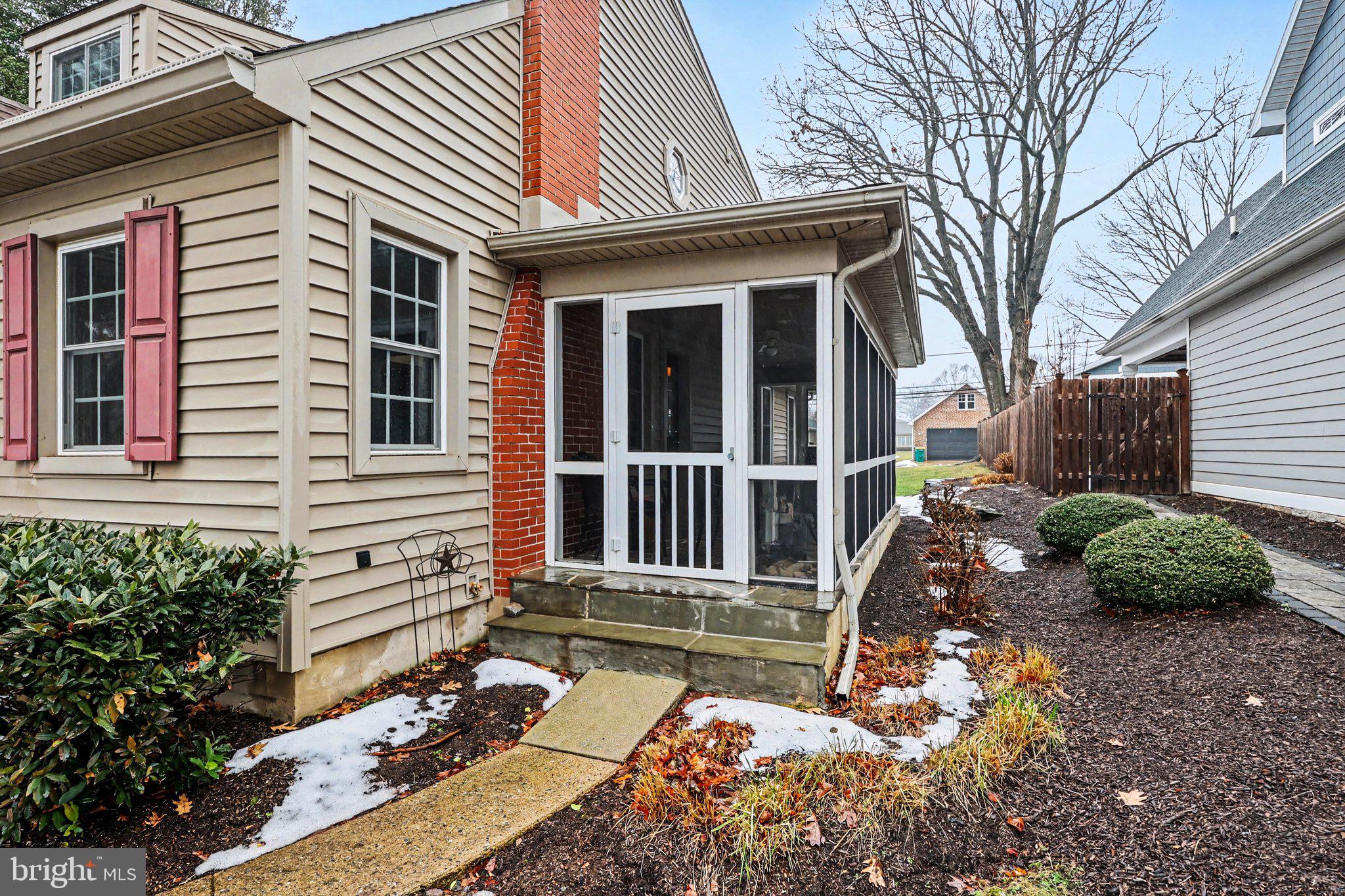 HERSHEY VILLAGE - Residential