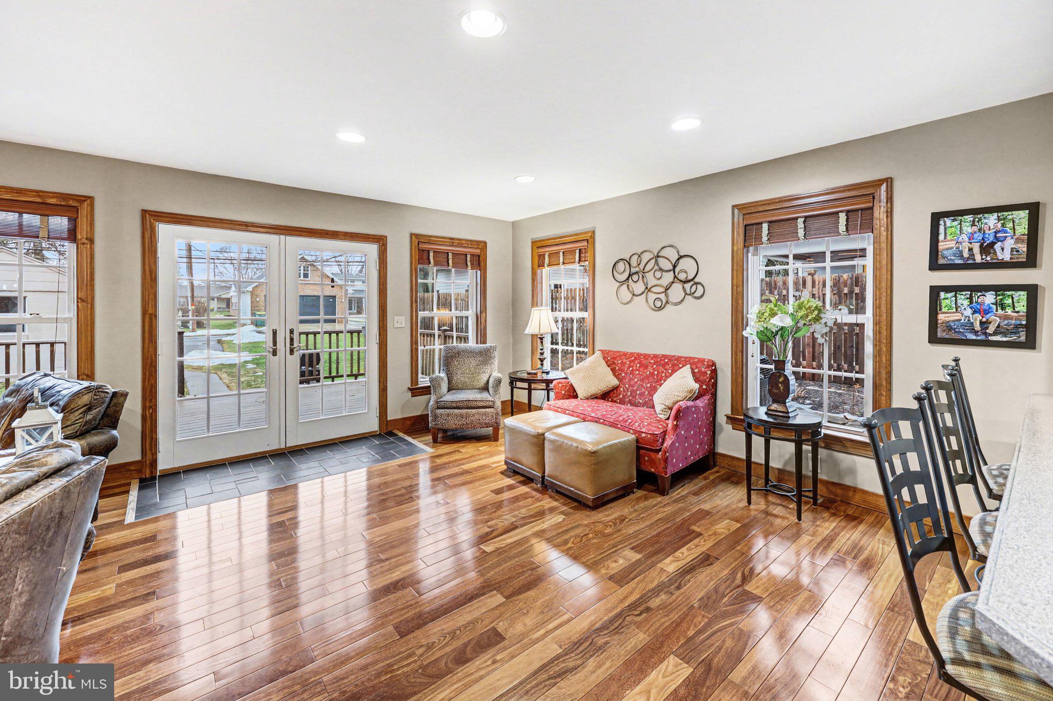 HERSHEY VILLAGE - Residential