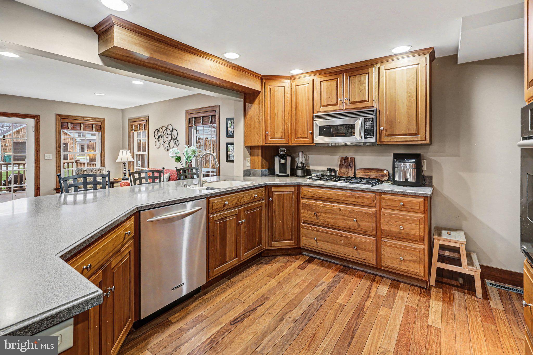 HERSHEY VILLAGE - Residential