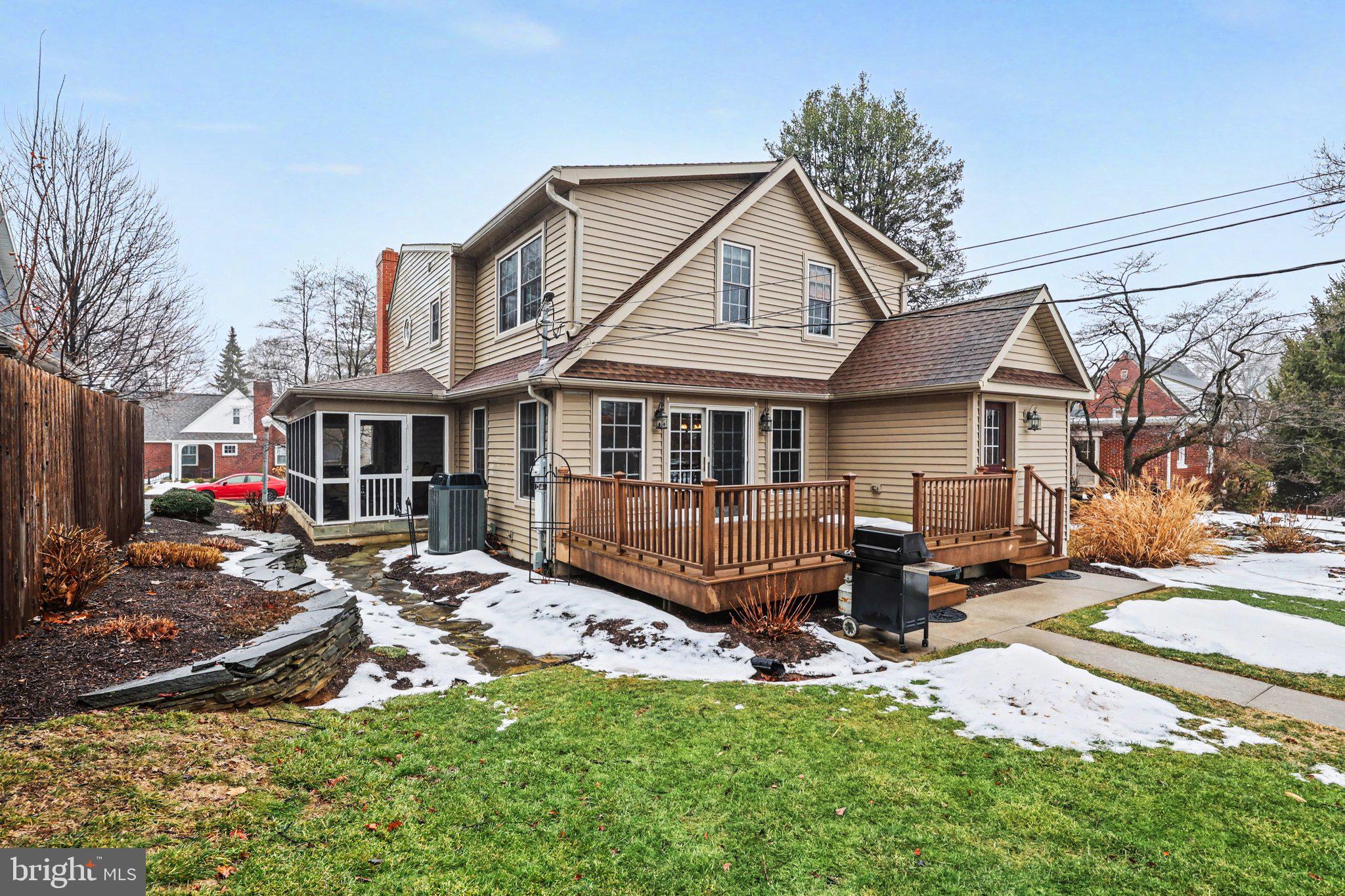 HERSHEY VILLAGE - Residential