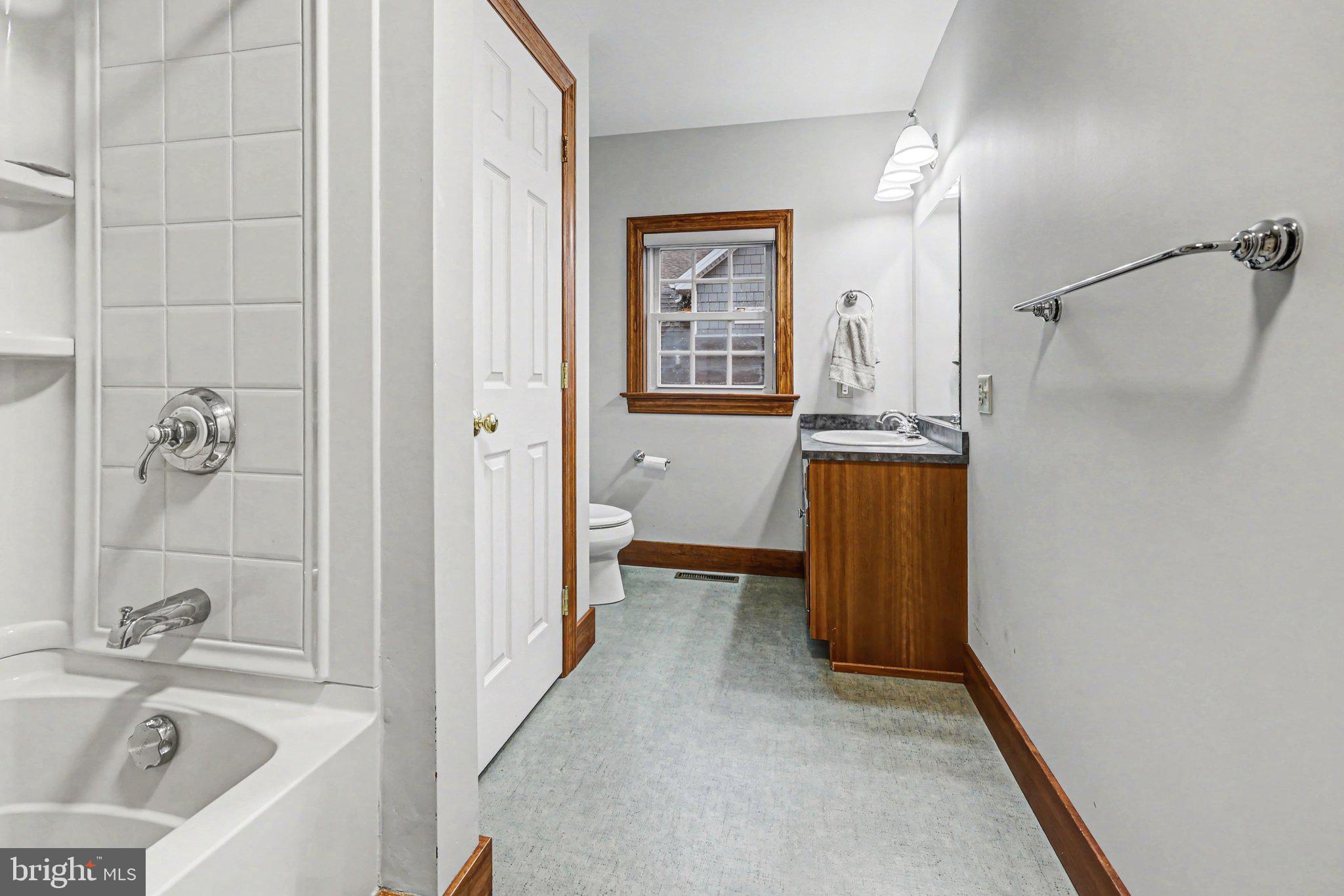 HERSHEY VILLAGE - Residential