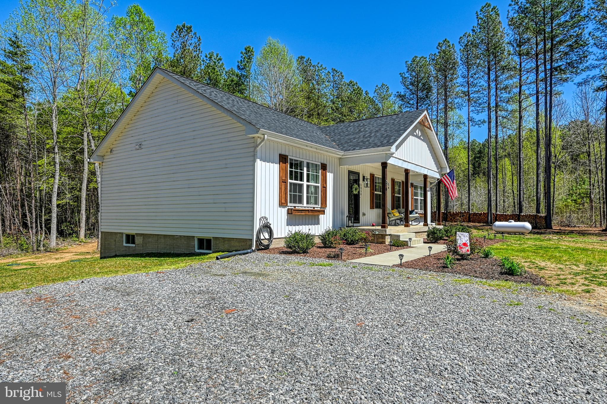 LAKE ANNA CROSSING - Residential