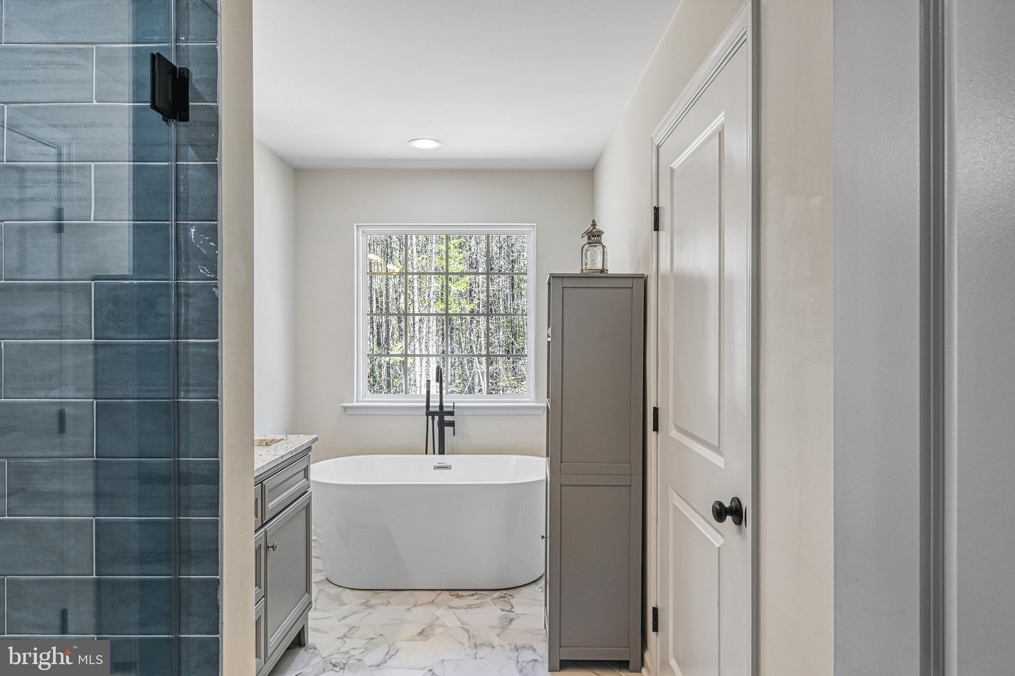 LAKE ANNA CROSSING - Residential