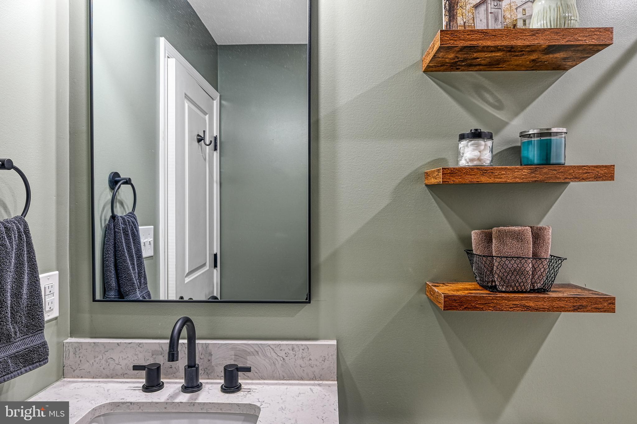 LAKE ANNA CROSSING - Residential