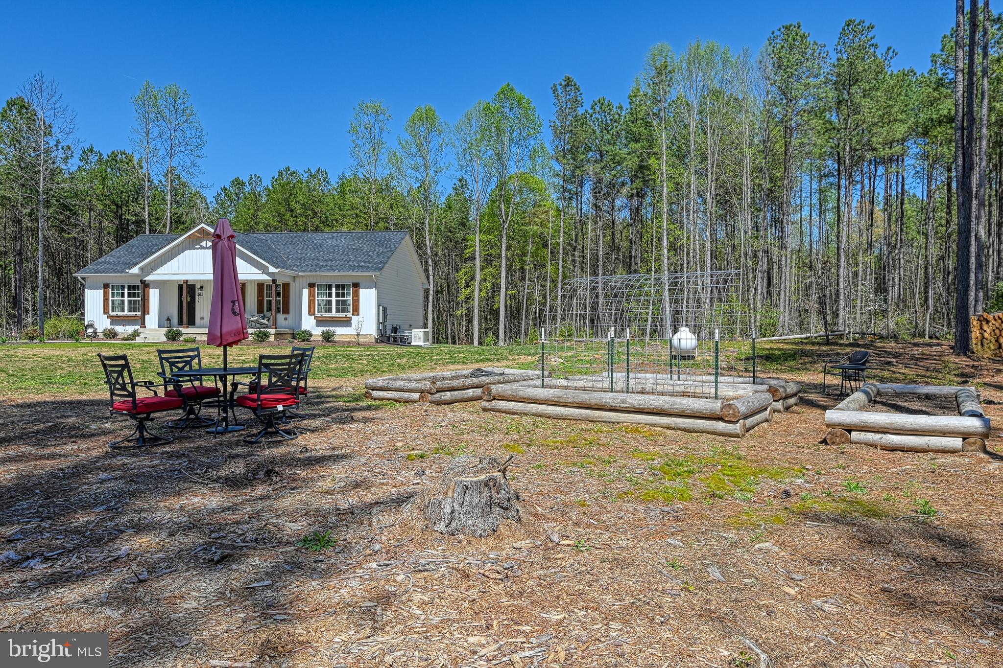 LAKE ANNA CROSSING - Residential