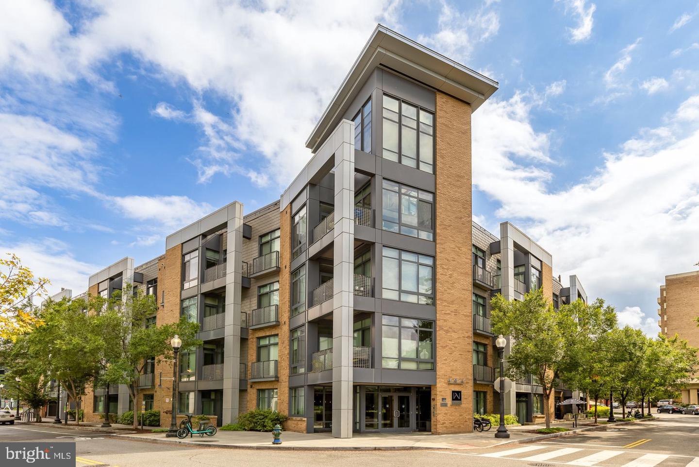 525 WATER STREET SW 330