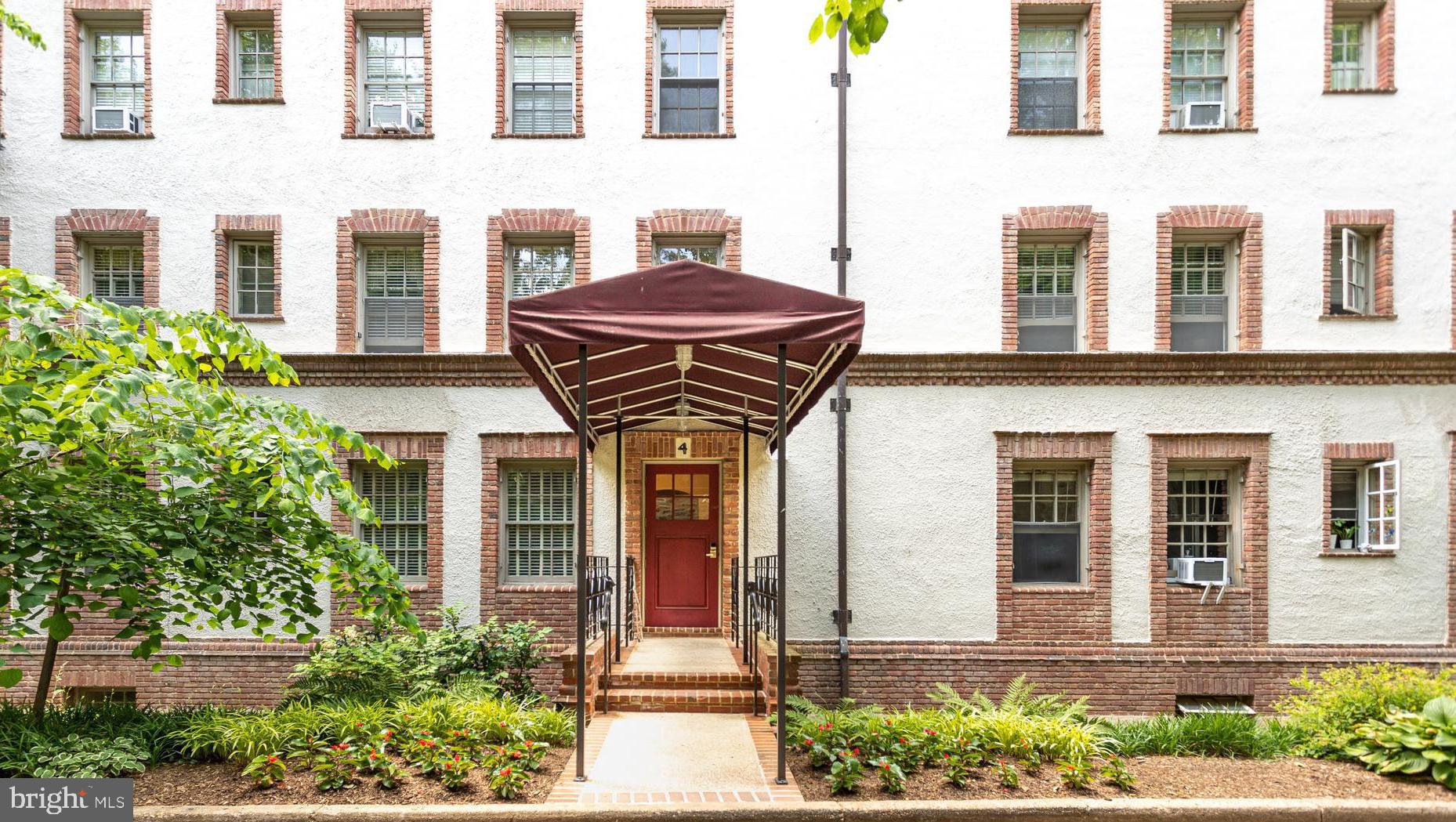 ROLAND PARK - Residential Lease