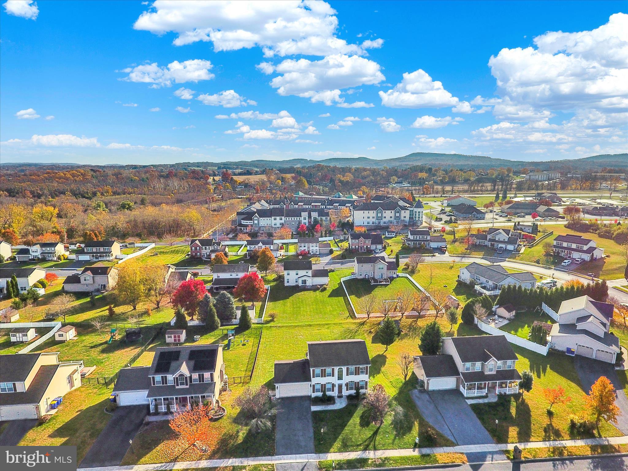 SOUTH MOUNTAIN ESTATES - Residential