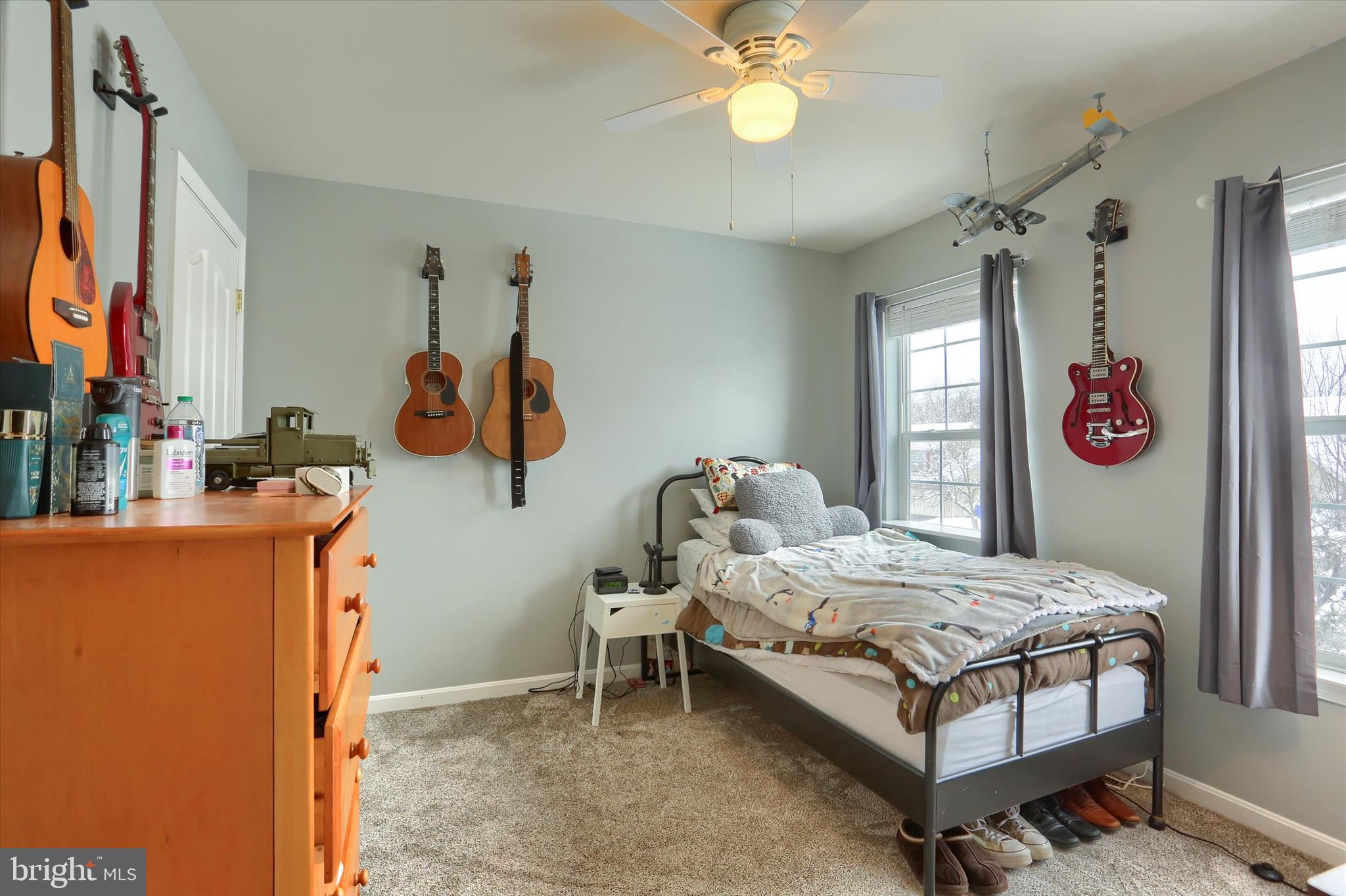 SOUTH MOUNTAIN ESTATES - Residential