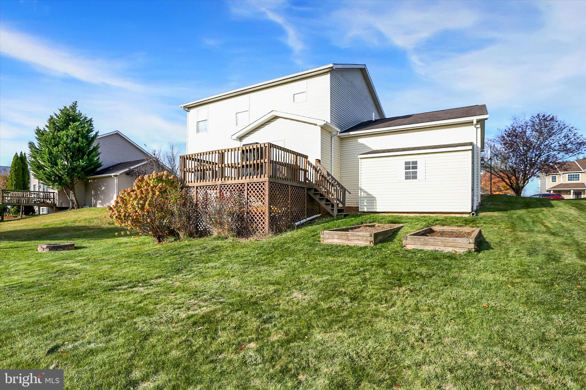 SOUTH MOUNTAIN ESTATES - Residential