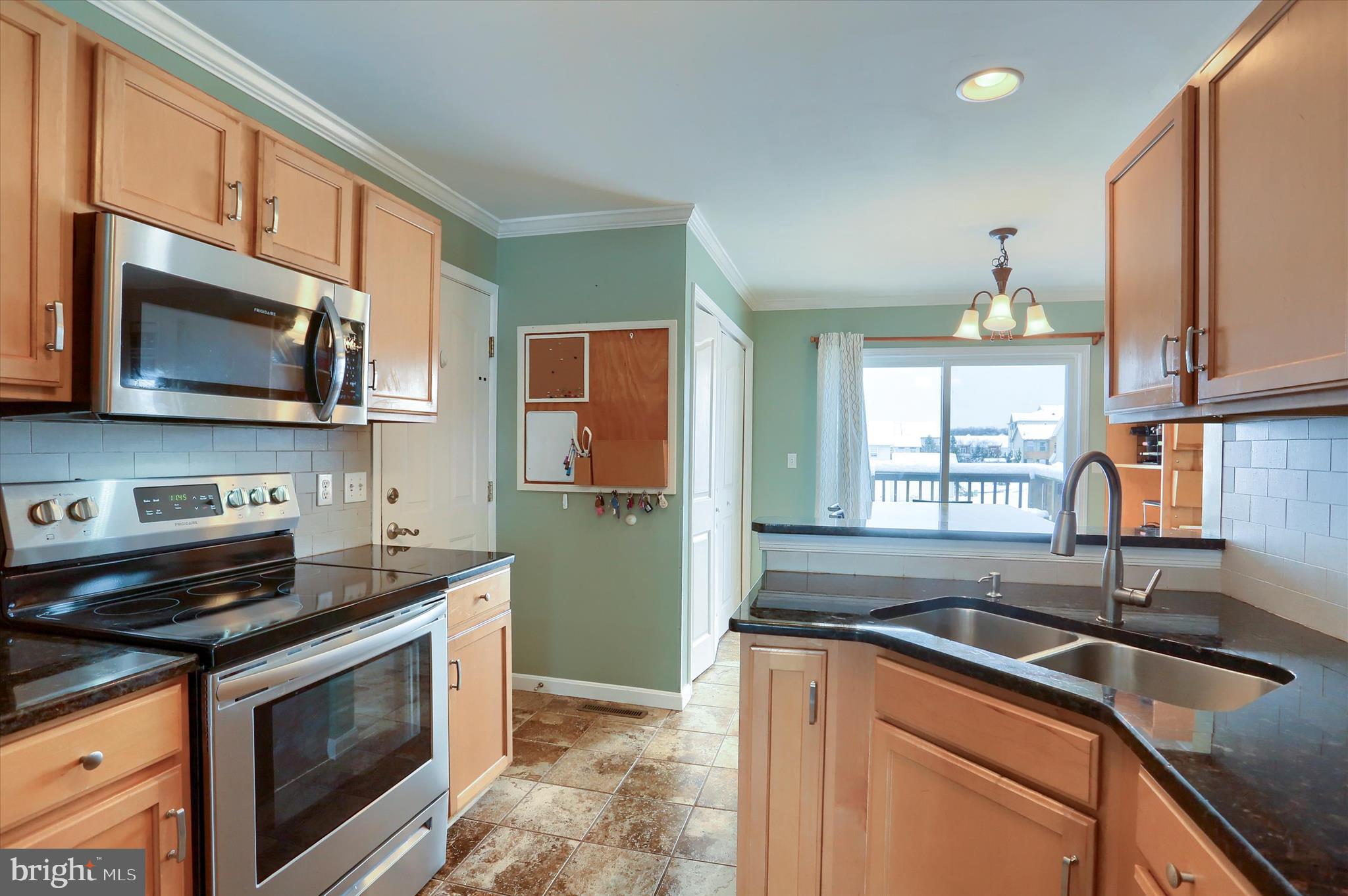 SOUTH MOUNTAIN ESTATES - Residential