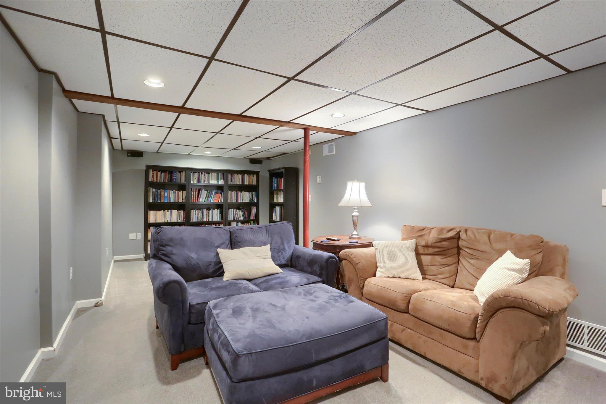 SOUTH MOUNTAIN ESTATES - Residential