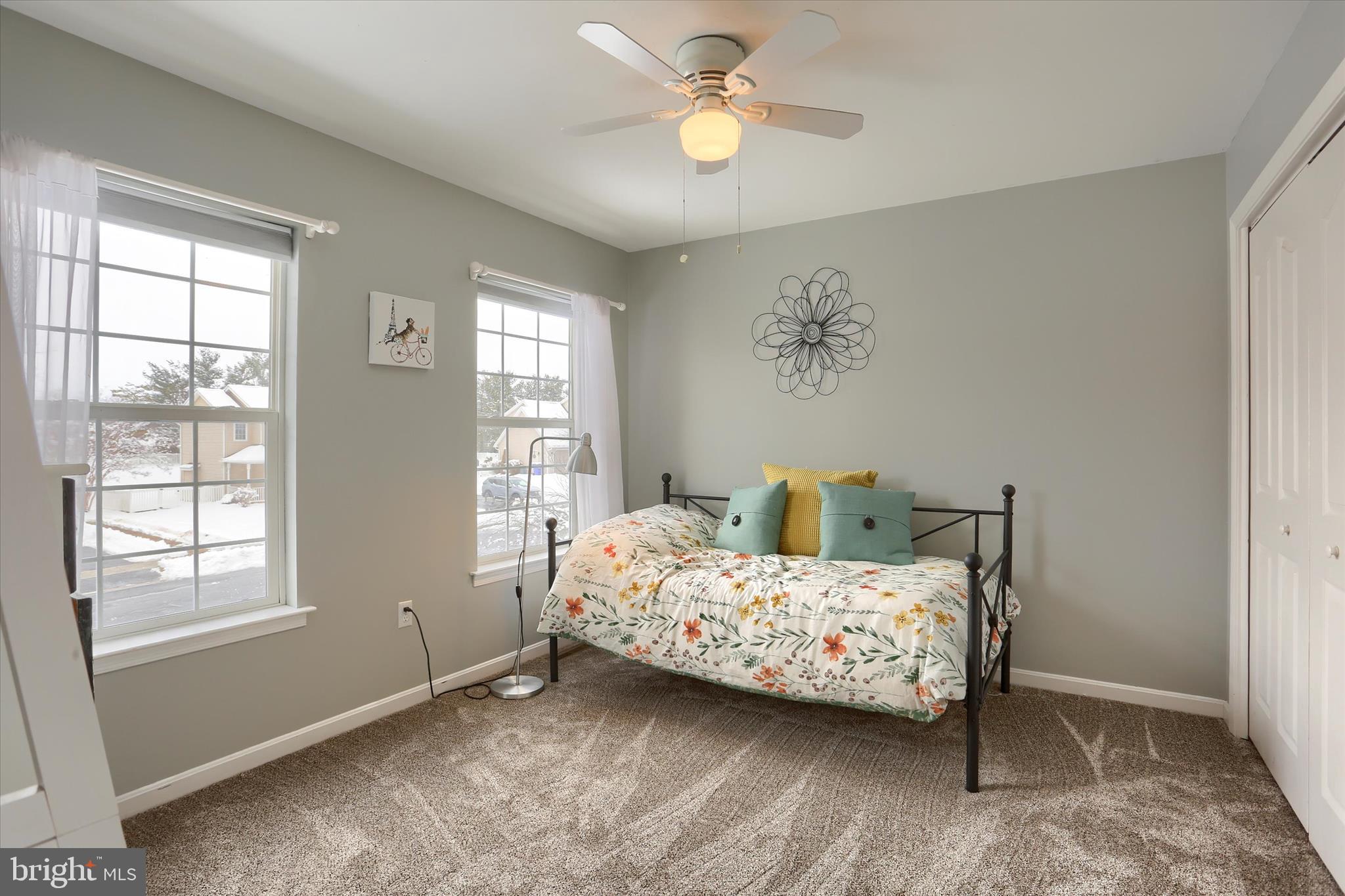 SOUTH MOUNTAIN ESTATES - Residential