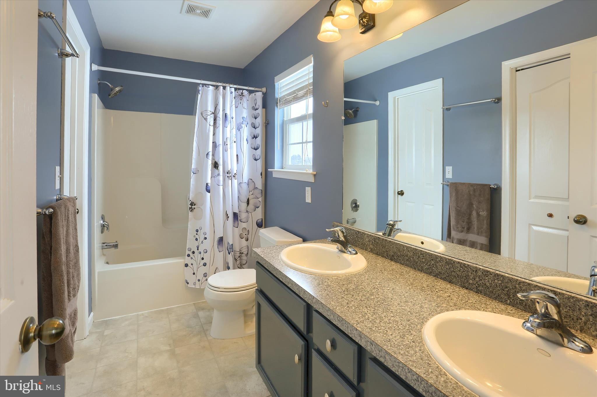 SOUTH MOUNTAIN ESTATES - Residential