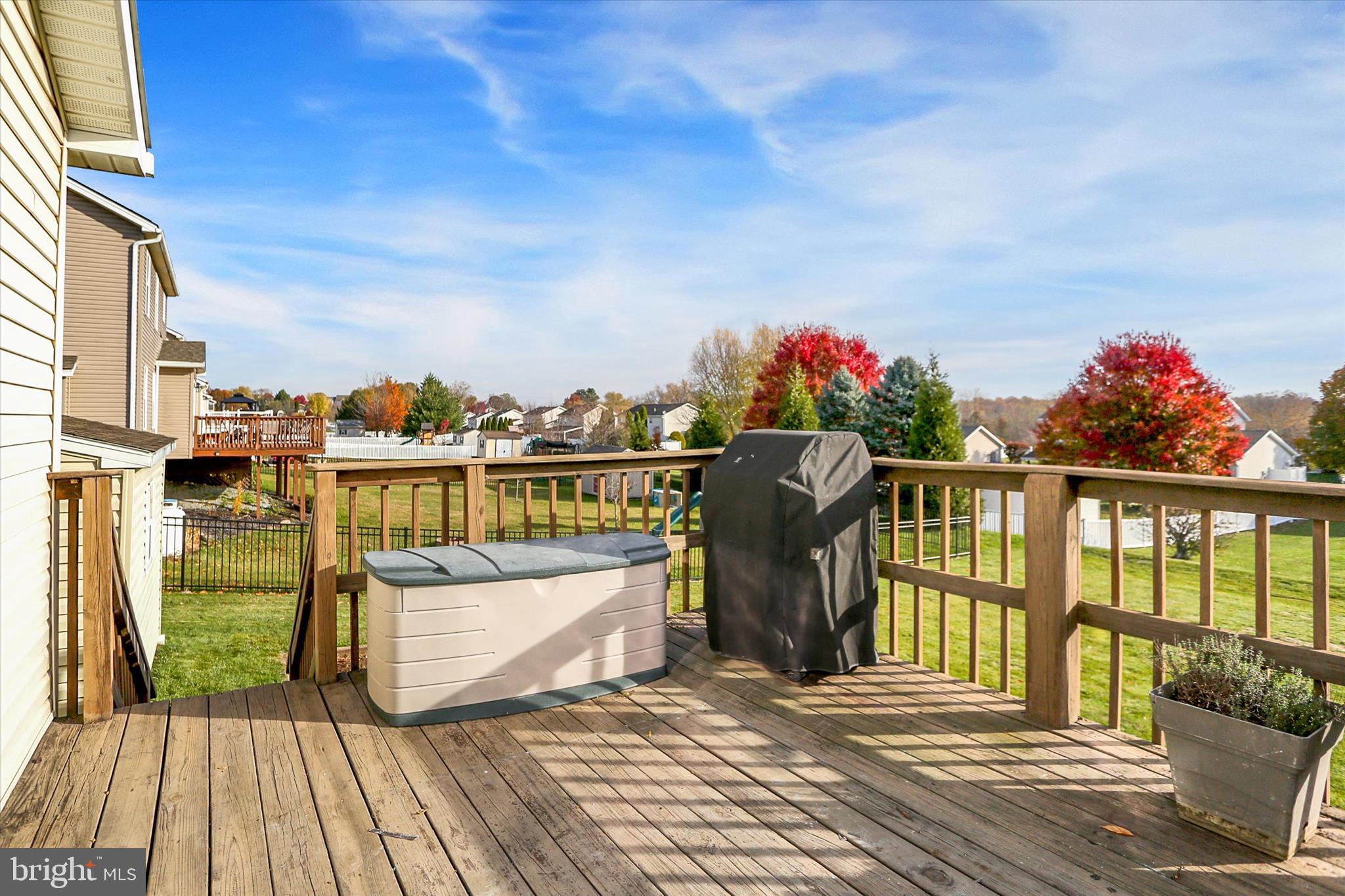 SOUTH MOUNTAIN ESTATES - Residential