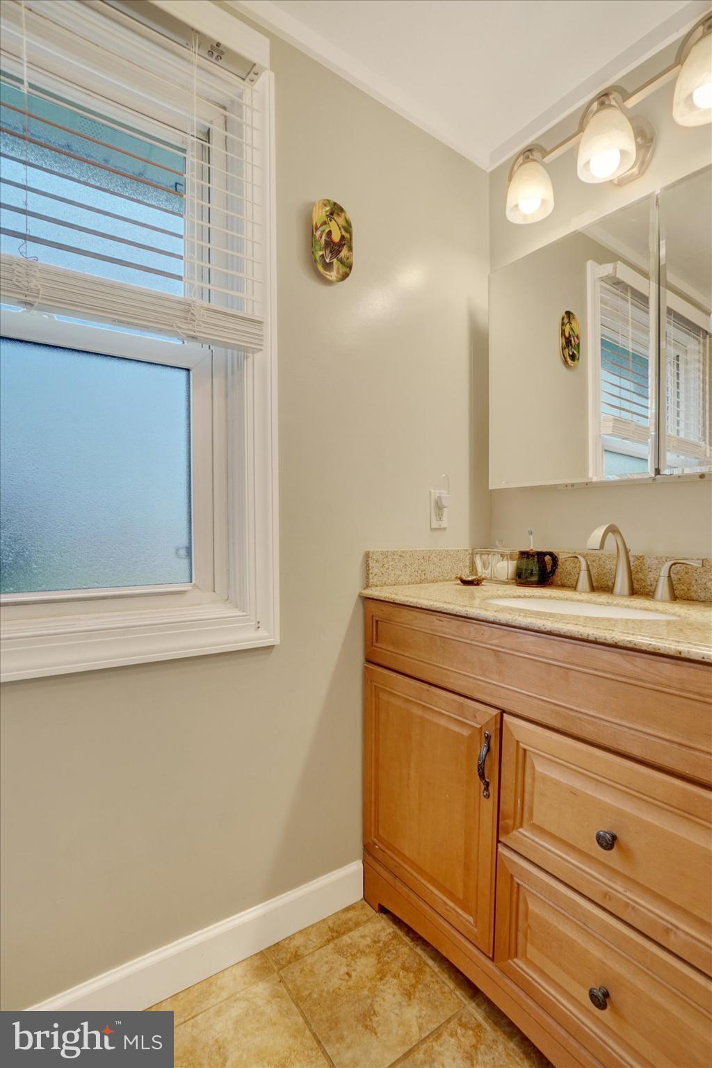 WINDSOR TWP - Residential