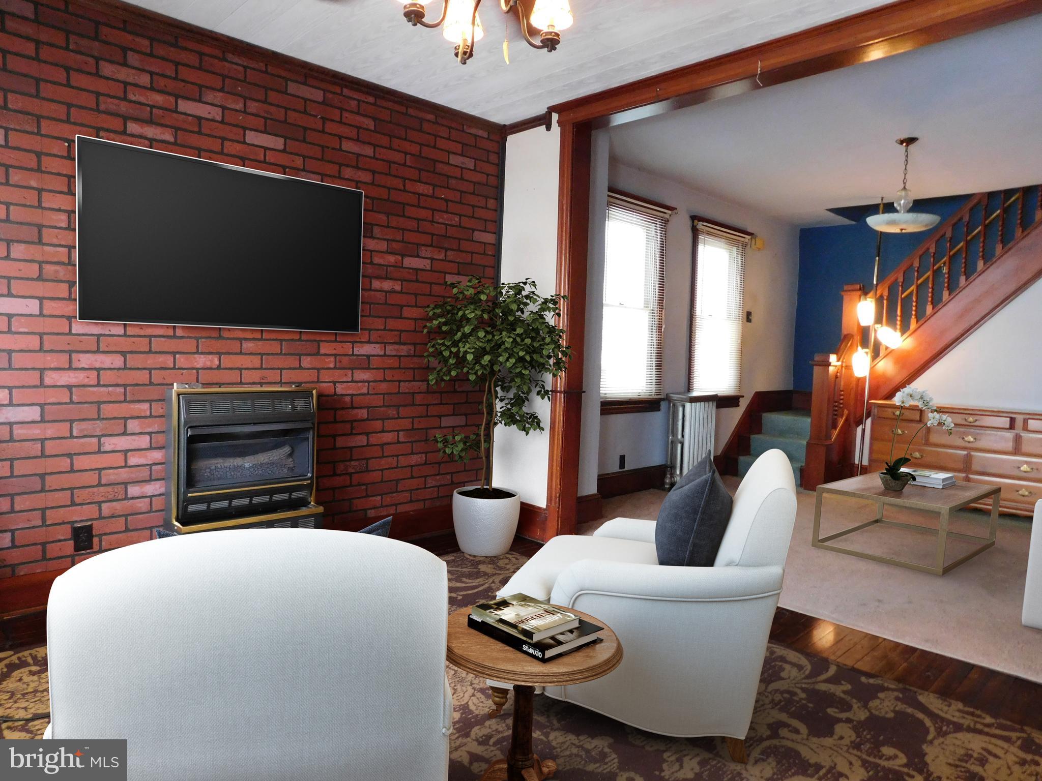 SUMMIT HILL - Residential